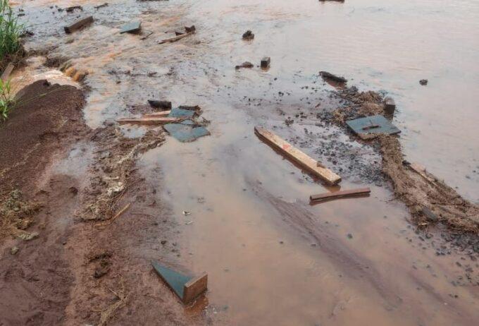 DOURADOS BARRAGEM NO AEROPORTO ROMPE PELA 3ª VEZ E CAUSA NOVOS PREJUÍZOS EM PROPRIEDADE RURAL; VÍDEO