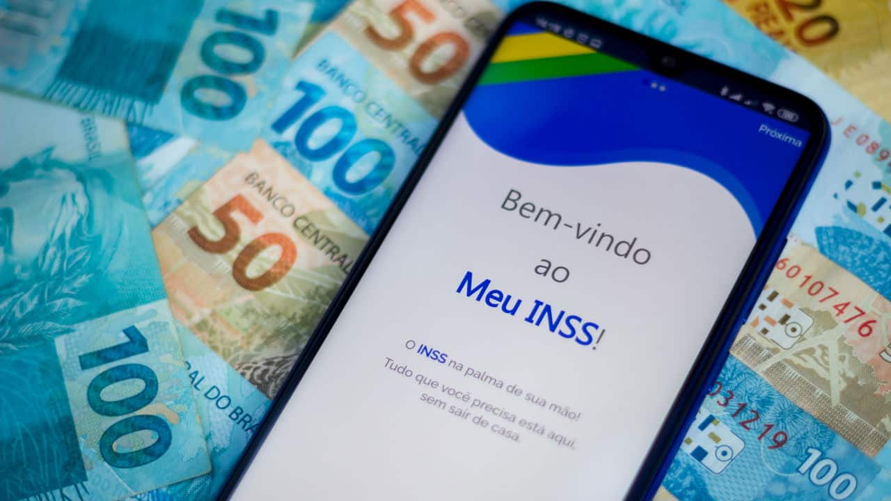 INSS libera antecipação de R$ 150 para beneficiários em situação de emergência