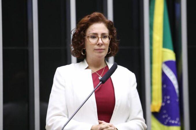 JUSTIÇA DE SP CASSA MANDATO DA DEPUTADA CARLA ZAMBELLI EM JAN/2025