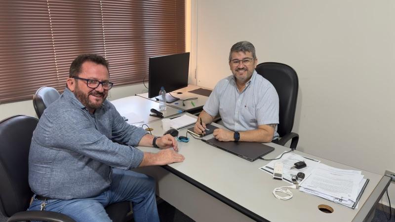 Na Seplan, Laudir debate abertura de trecho da Weimar Torres e corredor gastronômico