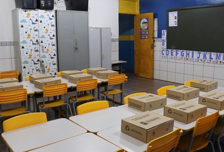 Aulas da Rede Municipal retornam na segunda com entrega de kits escolares