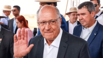 PRESIDENTE ALCKMIN INAUGURA FÁBRICA DE CELULOSE E VISITA OBRAS EM MS