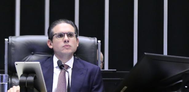 EM DERROTA PARA O GOVERNO, CONGRESSO DERRUBA DECRETOS DO NOVO IOF