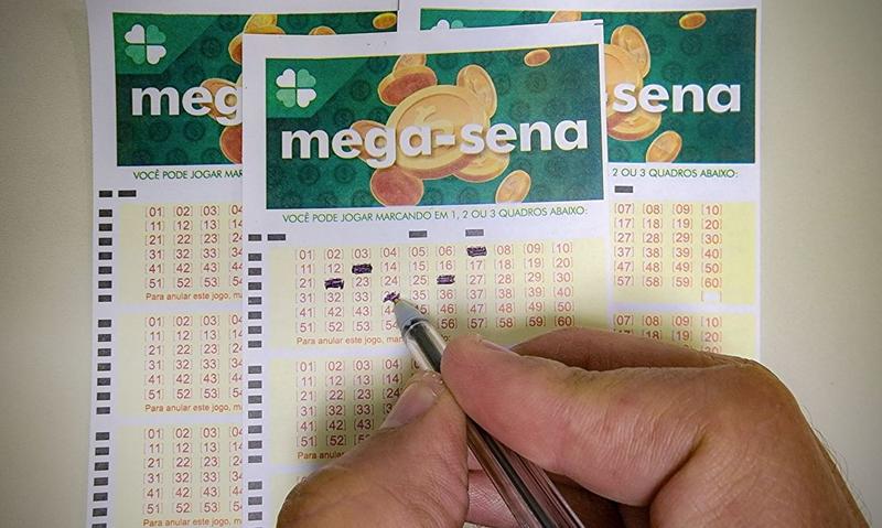 Mega-Sena sorteia neste sábado prêmio acumulado em R$ 100 milhões