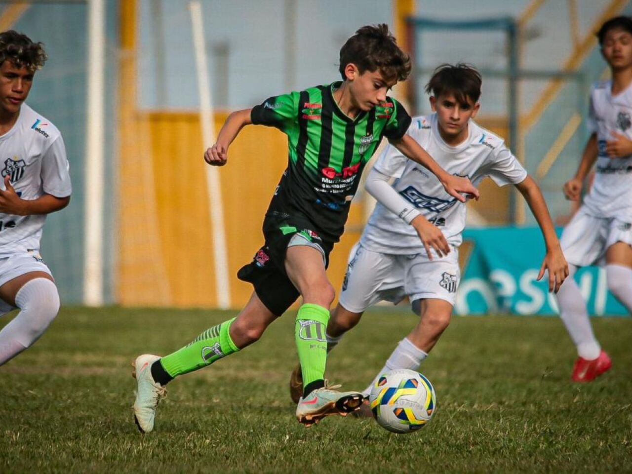 Náutico e Operário empatam no primeiro jogo da fase final do Estadual