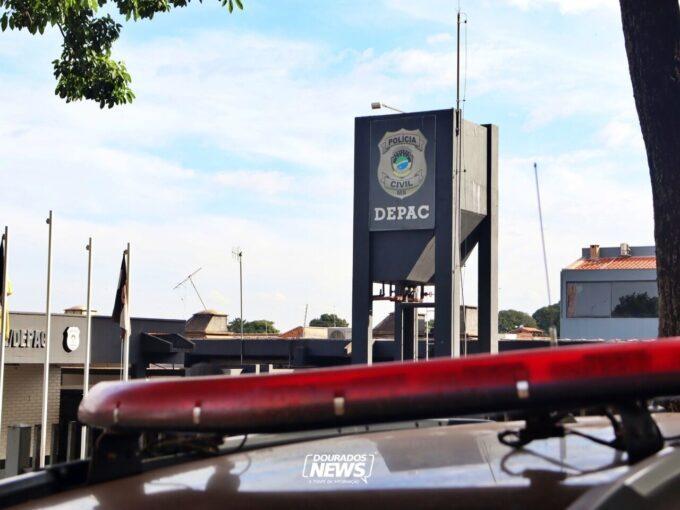 TRÊS CÃES MORREM APÓS INGESTÃO DE VENENO ARREMESSADO EM QUINTAL