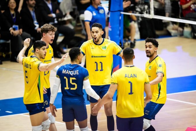 BRASIL BATE ARGENTINA E SE MANTÉM NA LIDERANÇA DA LIGA DAS NAÇÕES MASCULINA