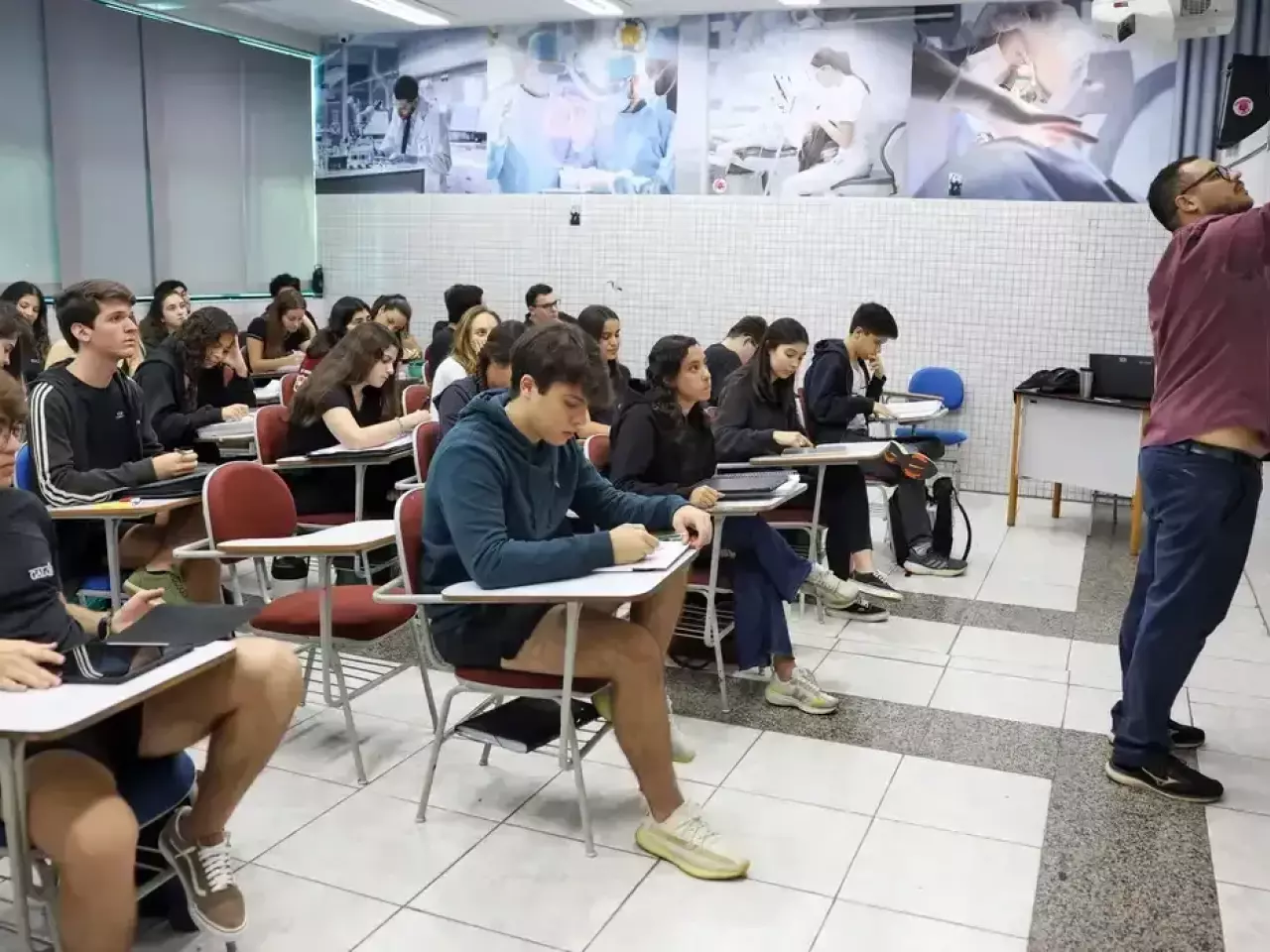 Dourados tem apenas duas escolas entre as 50 do país com melhores notas no Enem