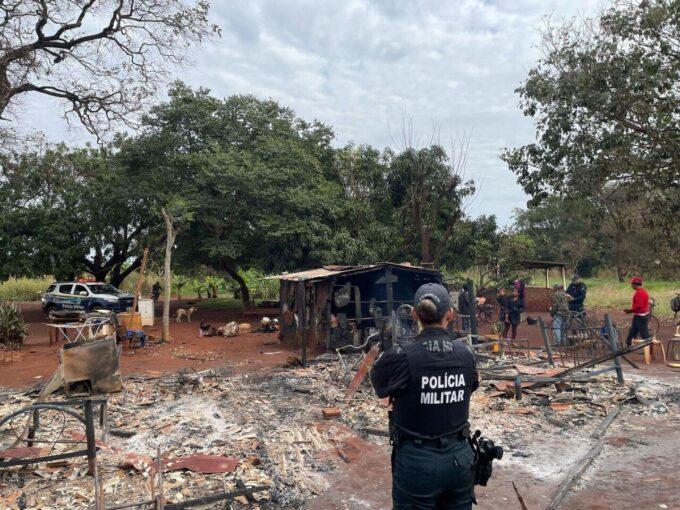 Embriagado, homem incendeia casa da mãe e acaba preso em Dourados