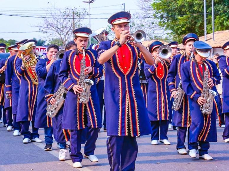 Campeonato de fanfarras segue durante todo o sábado no Centro de Convenções