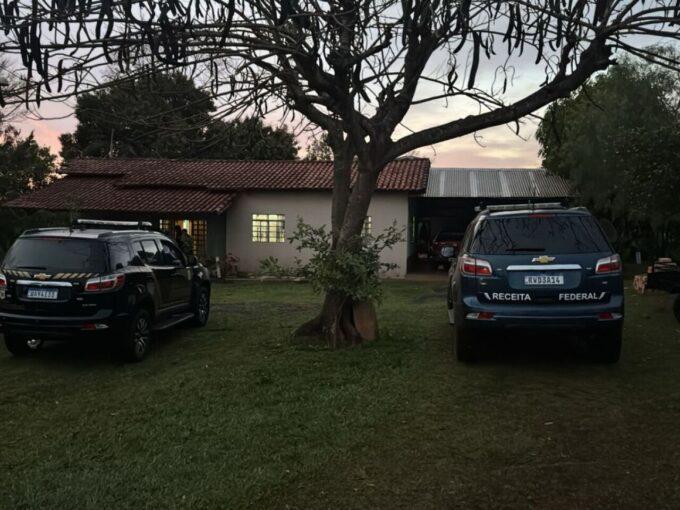 Operação mira quadrilha que usava transportadora para contrabandear