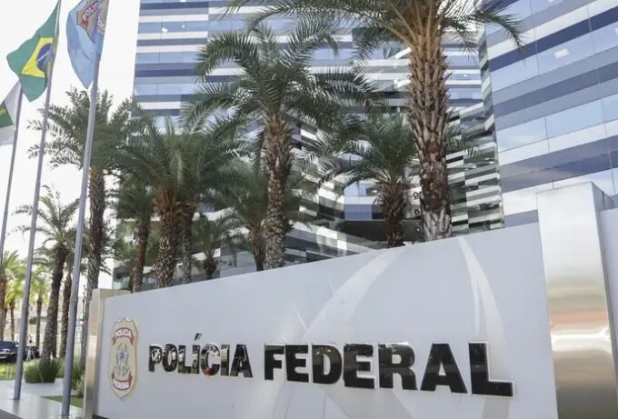 Operação Sem Desconto: PF cumpre 66 mandados em 8 estados