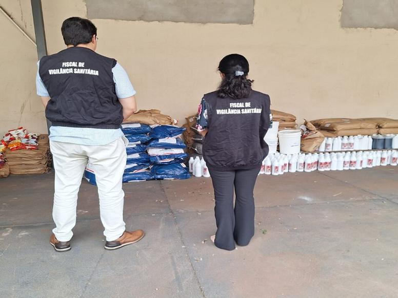 Vigilância sanitária apreende 3 toneladas de produtos vencidos em Dourados