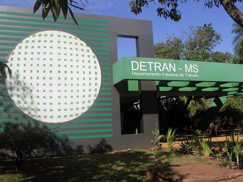Funcionamento Detran MS nas festas de Natal e Ano Novo 2025