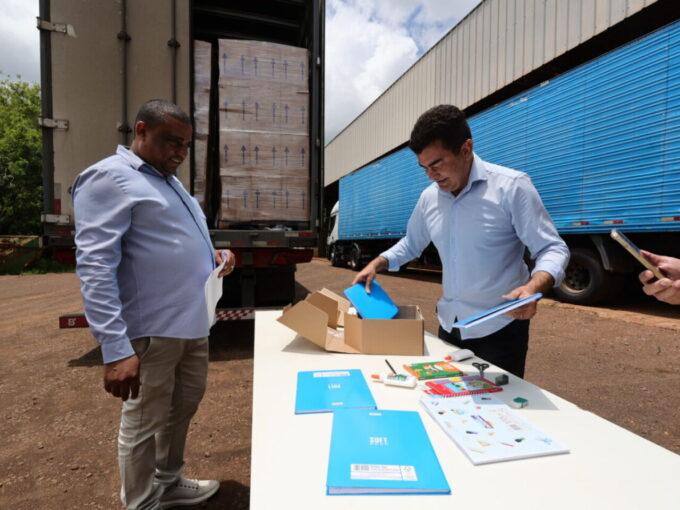 Kits escolares 2026 antecipados em Dourados garantem material