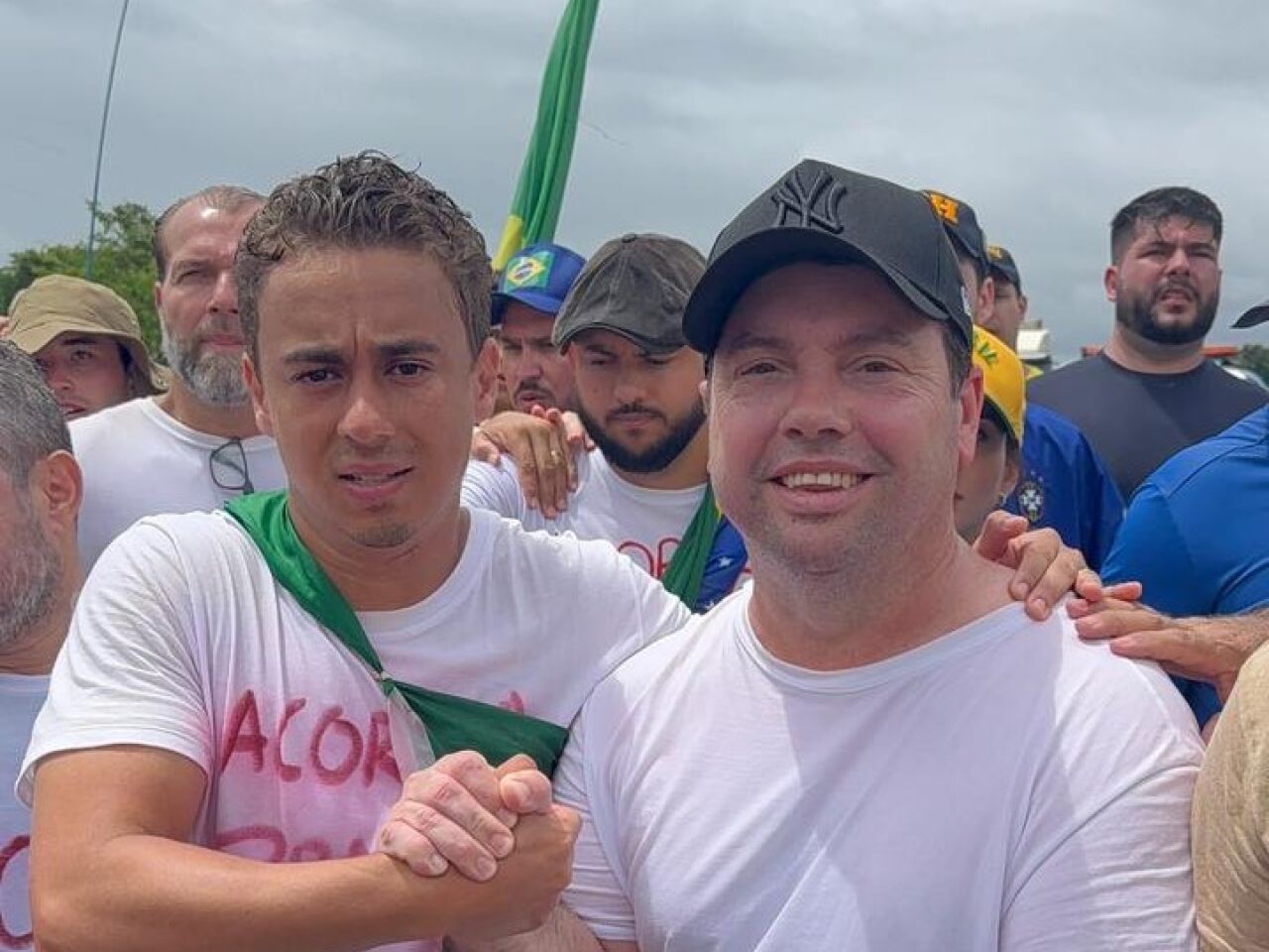 caminhada pela liberdade reúne aliados e exalta Nikolas