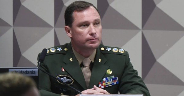 mauro cid reserva remunerada mantém vencimentos e inatividade