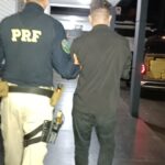 Perseguição termina com tiros, apreensão de 1,2 t de maconha e prisão em Dourados